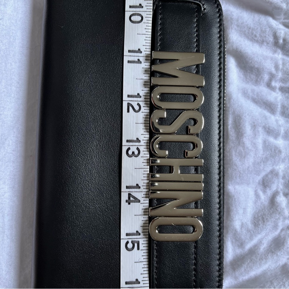 MOSCHINO black calf leather zipped wallet that could double as a clutch - Picture 6 of 11